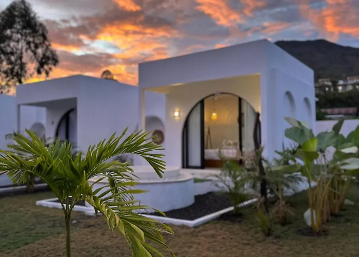 Hideout And Hot Spring Villa Kintamani