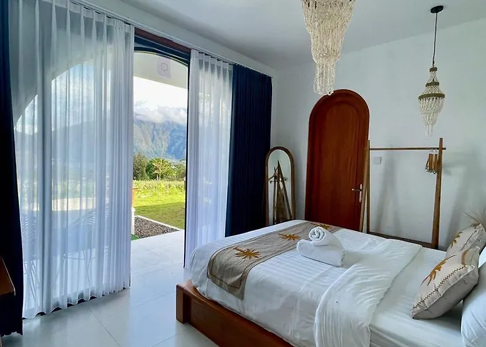 Villa Hideout And Hot Spring