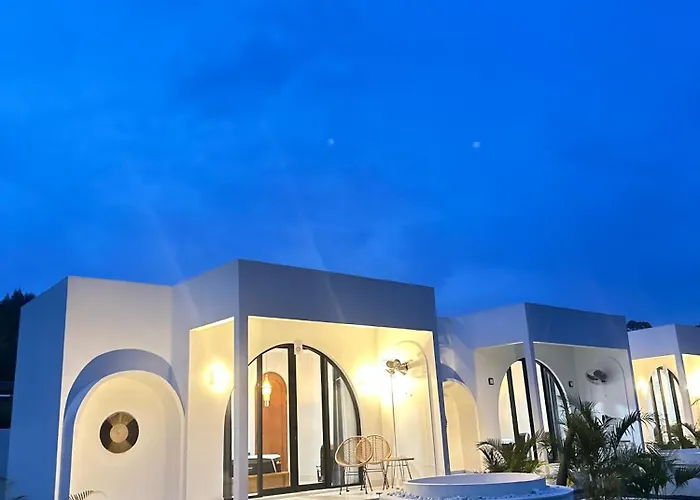 Hideout And Hot Spring Villa Kintamani